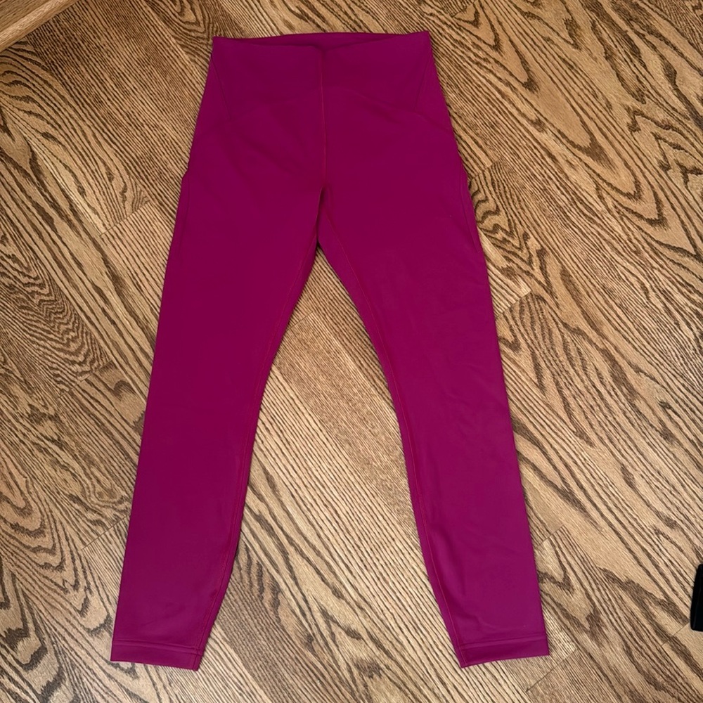 Lululemon NWOT Leggings Size 6